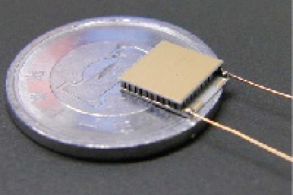 微小熱電発電モジュール
